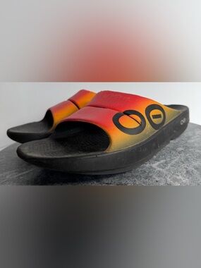 Oofos Ooah Slides Ombre Yellow Red Logo Black 8 10